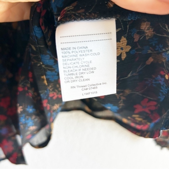 Laundry by Shelli Segal Floral Smocked Blouse High Neck - Picture 9 of 11